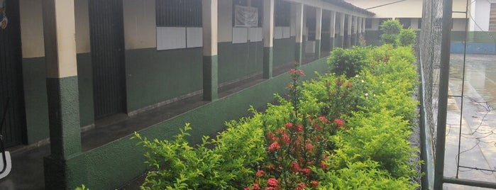 Centro Estudantil Ebenézer - IPVT Anexo I is one of Educação em Paraíso do Tocantins.