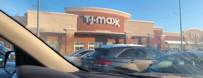 TJ Maxx is one of สถานที่ที่ Rick ถูกใจ.