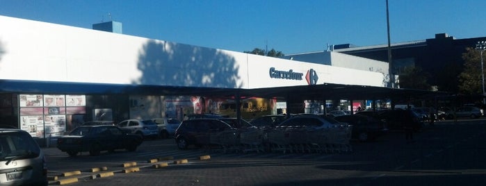 Carrefour is one of Aliさんのお気に入りスポット.