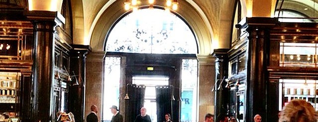 The Wolseley is one of 1000 Things To Do in London (pt 1).