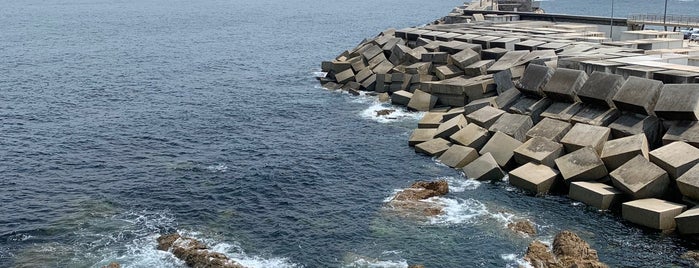 Praia de Caión is one of Coruña.