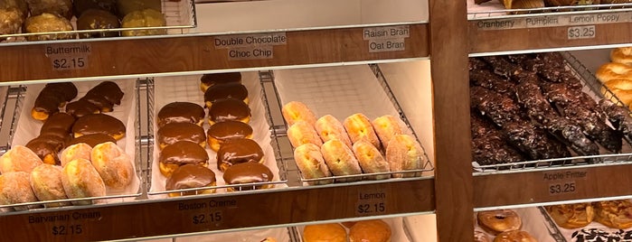 Dad's Donut & Bakery is one of Craig’s LA List.