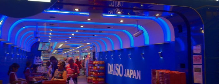Daiso is one of Tempat yang Disukai Dee.
