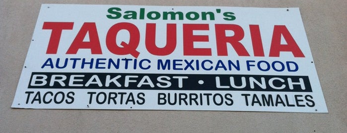 Salomon's Taqueria Grill is one of Estherさんのお気に入りスポット.