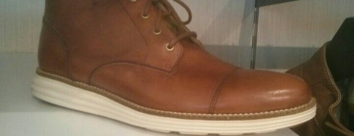 Cole Haan Outlet is one of Posti che sono piaciuti a Heather.