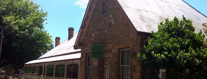 Amy's Cafe - Deloraine is one of New England Highway.