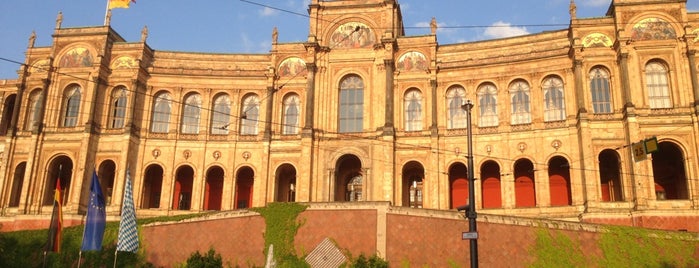 Bayerischer Landtag is one of Lugares favoritos de Aurélien.