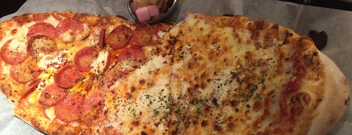 Kanival Pizza is one of The 7 Best Places for Gorgonzola Cheese in Seoul.