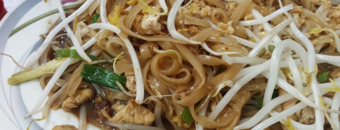 Jasmine Thai Cuisine is one of The 11 Best Places for Relish in Chesapeake.