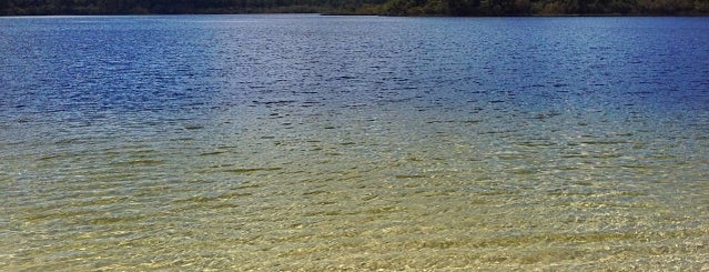 Lake Mckenzie is one of Timothy W.’s Liked Places.