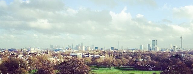 Primrose Hill is one of London // Outdoors.
