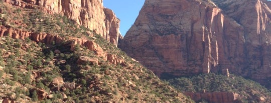 Parc national de Zion is one of National Parks.