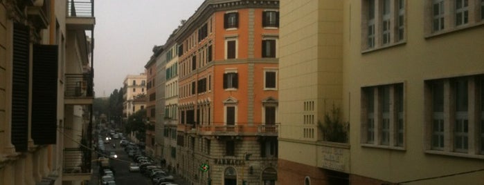 Hotel Continentale @ Rome is one of Orte, die Vlad gefallen.