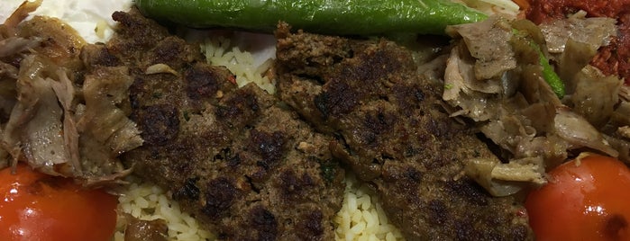 Bey Kebab is one of Lugares favoritos de Belgin.