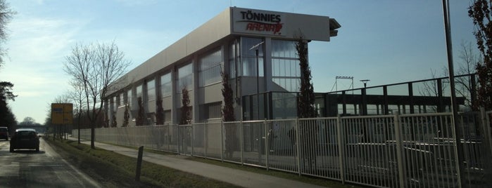 Tönnies Arena is one of Bolzplätze (besucht).