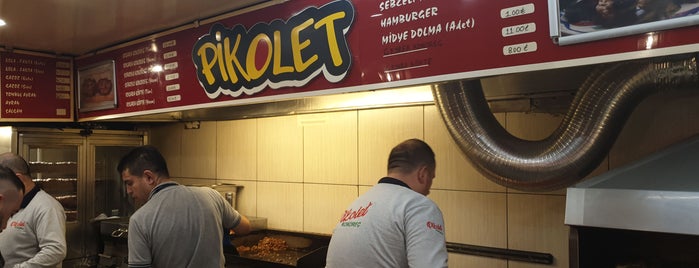 Pikolet is one of Tempat yang Disukai Carl.