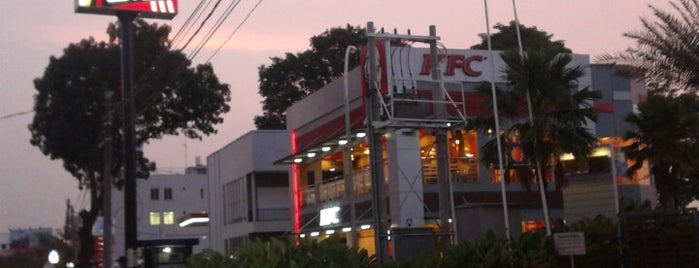 KFC Nature Park Cimone is one of Tangerang City.