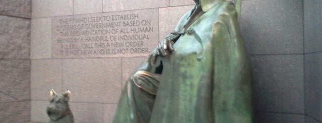 Franklin Delano Roosevelt Memorial is one of DC - Must Visit.