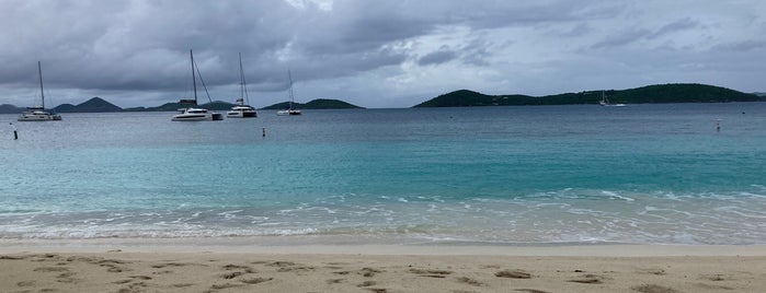 Virgin Islands National Park is one of Orte, die Liam gefallen.