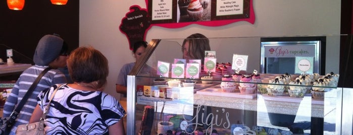 Gigi's Cupcakes is one of สถานที่ที่บันทึกไว้ของ Denise.
