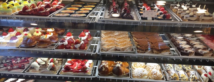 Rimini Pastry Shoppe is one of Eating My Way Through Brooklyn.