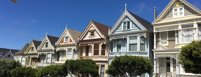 Alamo Square is one of SF for friends.