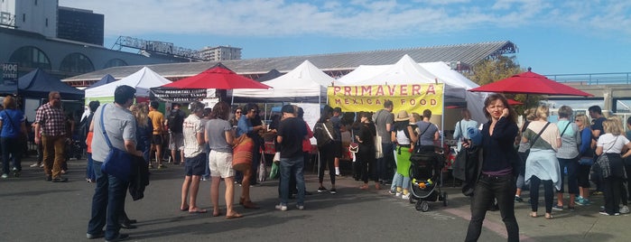 Ferry Plaza Farmers Market is one of Andreaさんのお気に入りスポット.