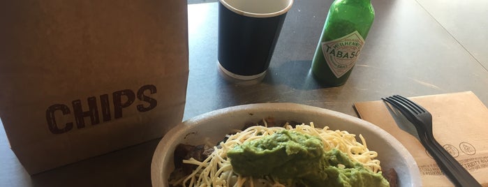 Chipotle Mexican Grill is one of Tempat yang Disukai Andrea.