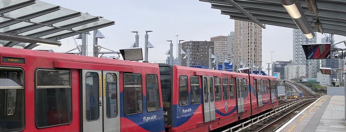 Poplar DLR Station is one of Londen.