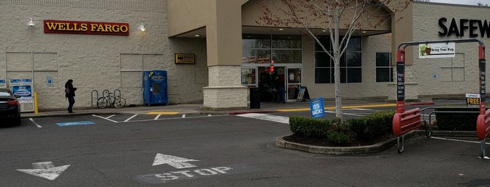 Safeway is one of SirCadian’s Liked Places.