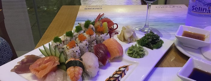 Kymata Sushi Bar is one of Locais curtidos por Kyriaki.