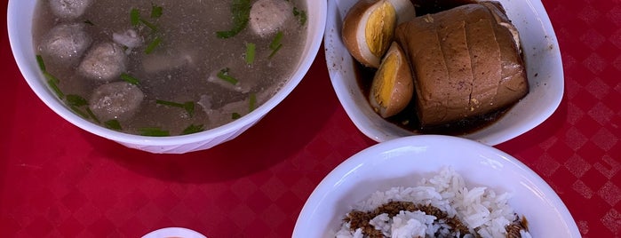 Cheng Mun Kee Pig's Organ Soup is one of food places.