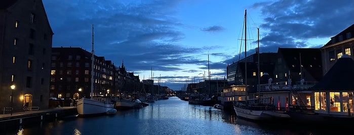 Inderhavnsbroen is one of Copenhagen Recommendations.
