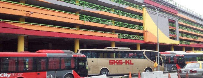 Terminal 1 Bus Station is one of Locais salvos de ꌅꁲꉣꂑꌚꁴꁲ꒒.