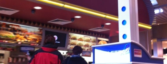 Burger King is one of N.'ın Kaydettiği Mekanlar.