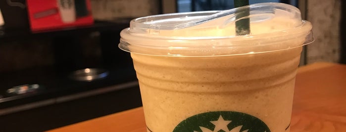 Starbucks is one of Jimmyさんのお気に入りスポット.