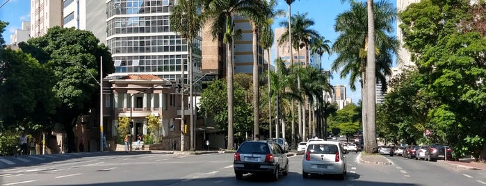 Avenida Brasil is one of meus lugares.
