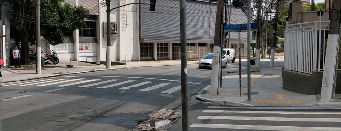 Rua Butantã, 461 is one of Comum.