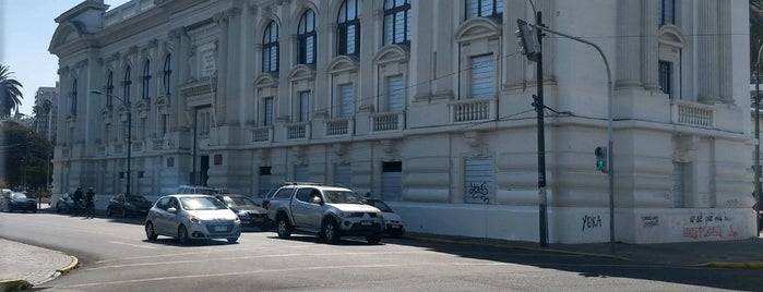 Biblioteca Santiago Severin is one of Valpo.