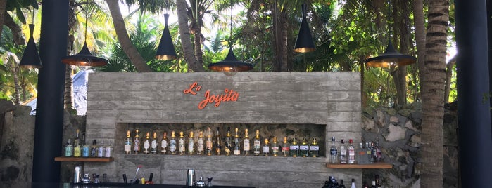 La Joyita is one of สถานที่ที่ Chris ถูกใจ.