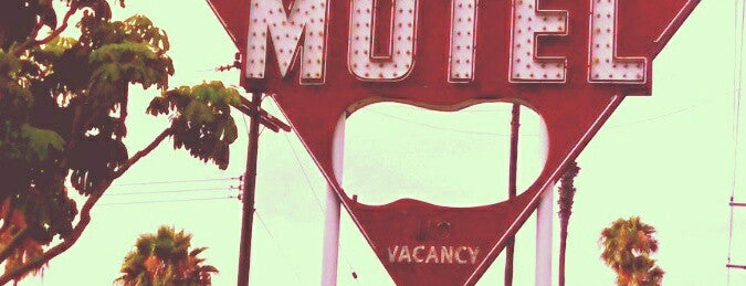 new Americana Motel is one of Neon/Signs S. California 3.