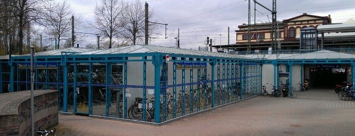 Fahrradparkhaus is one of Touristischer Stadtplan Düren.