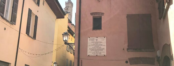 Via Dell'inferno is one of Bologna.