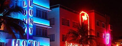 Ocean Drive is one of Lugares donde estuve en el exterior 2a parte:.