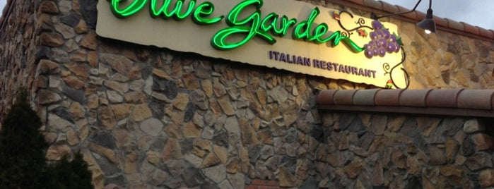 Olive Garden is one of Lana's Louisville.