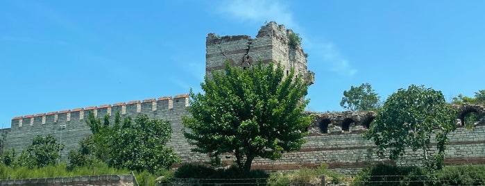 İstanbul City Walls is one of istanbul.