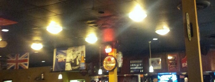 Dave Doolittle's Sports Bar & Grill is one of สถานที่ที่ Rick ถูกใจ.