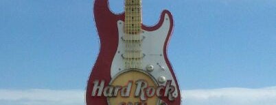 Hard Rock Cafe Cleveland is one of Places I want to eat.
