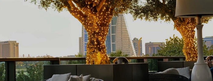 Four Seasons Hotel Bahrain Bay is one of •Hassan : понравившиеся места.