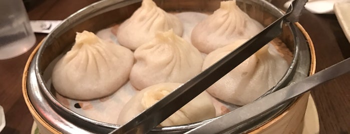 Kung Fu Little Steamed Buns Ramen is one of midtown lunching.